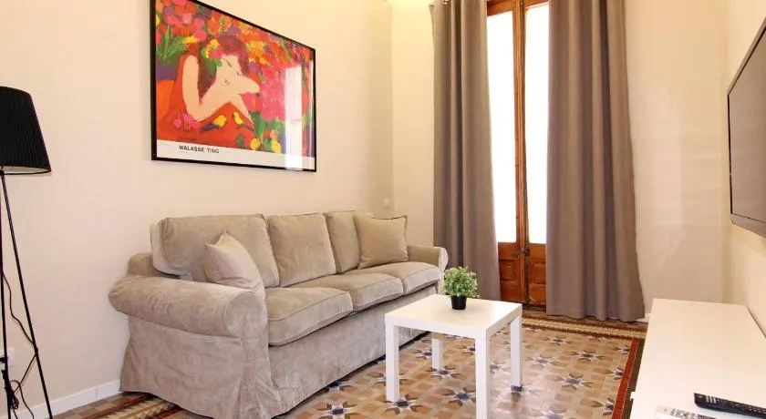 GIRONA - Modernist apartments next to Paseo de Gracia - Image 1