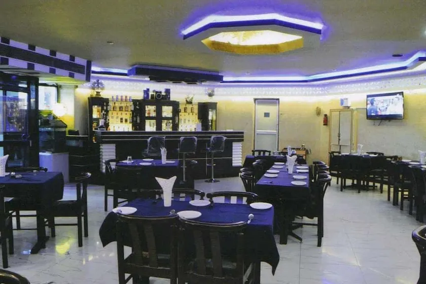 Ramneek Hotel - Image 1