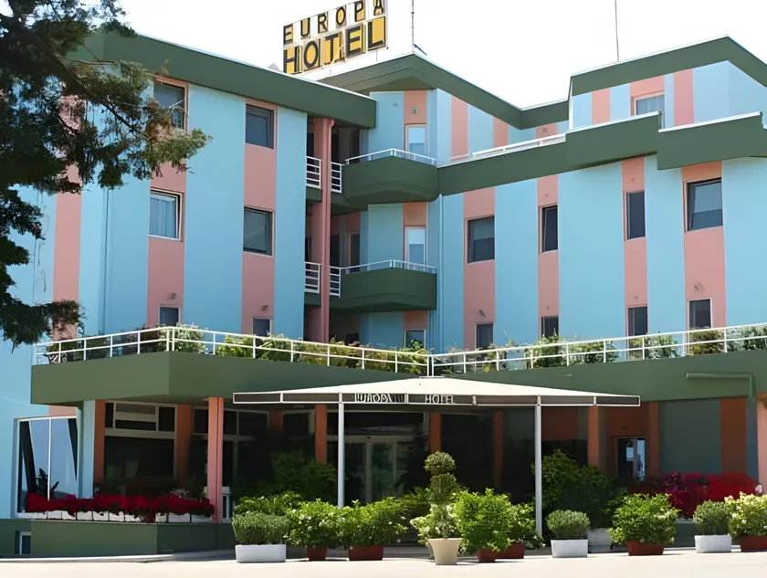 Hotel Europa - Image 1
