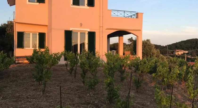 Les Oliviers Sunset Villa Sea view on Petani Beach - Image 1