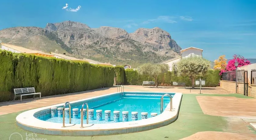 Velo Villa w/ A/C, free Wi-Fi & Pool near Benidorm - Image 1
