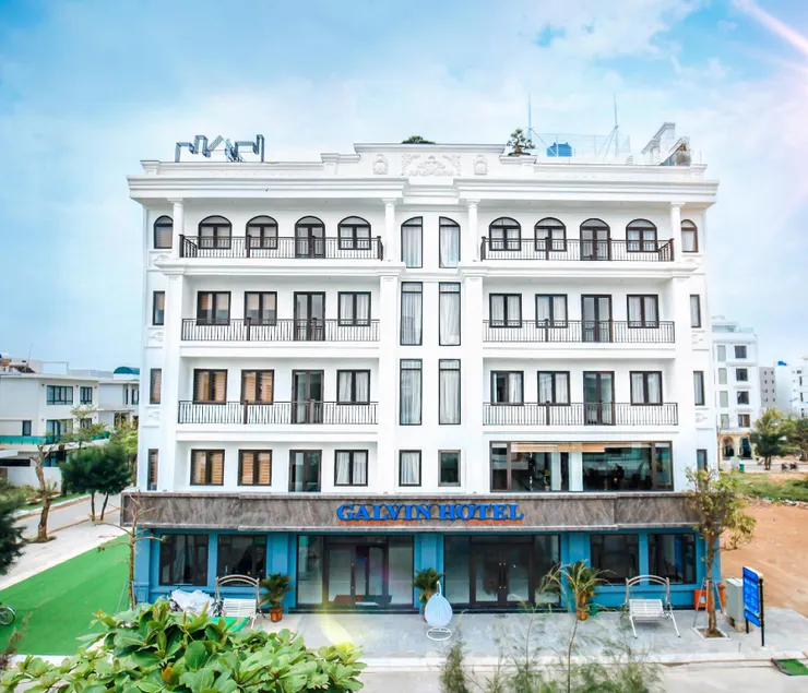 Khách sạn Galvin FLC Sầm Sơn - Image 1