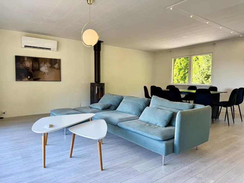 Workers Villa • 5BR • 10 Beds • 2 Bath - Image 1