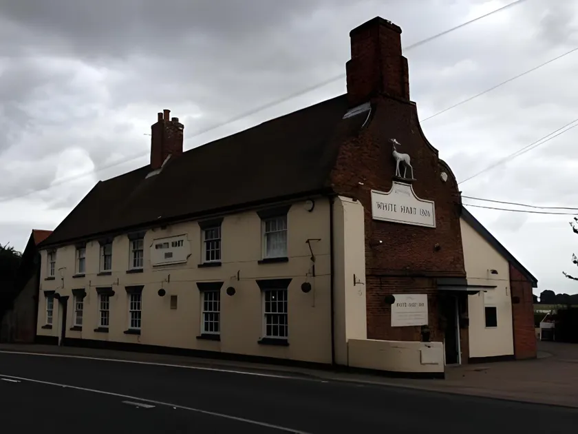 The White Hart - Image 1