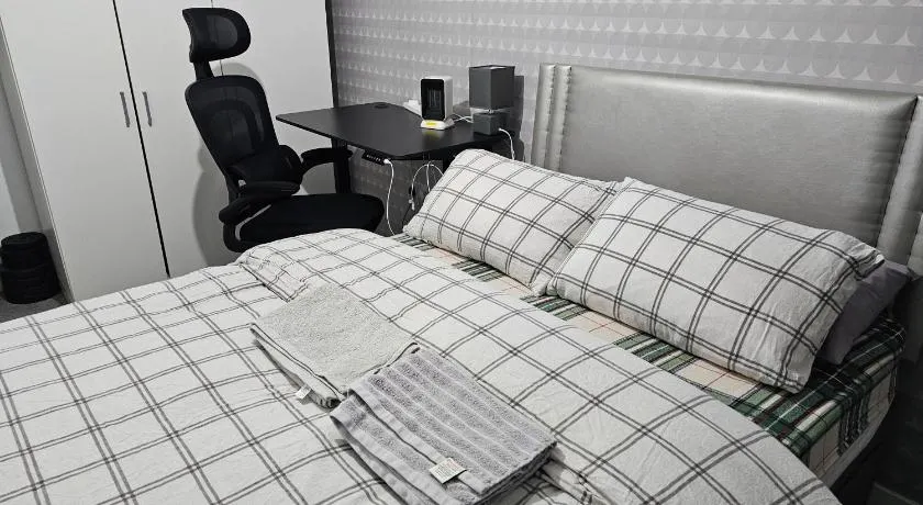 Bridgepay Double Room Newcastle - Image 1
