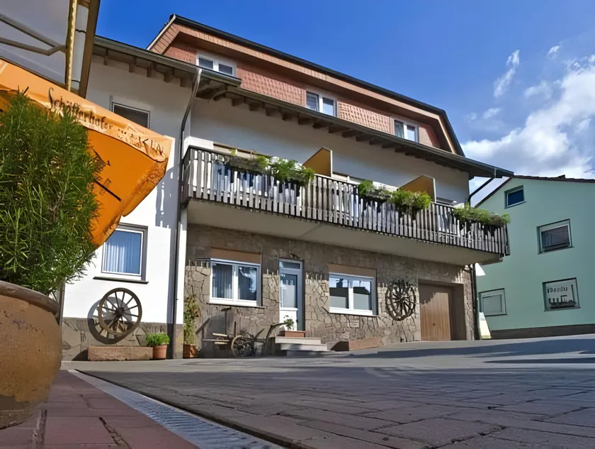 Hotel Zur Krone - Image 1