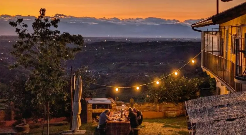Cascina Nomade - Wine & Scenic Retreat - Image 1
