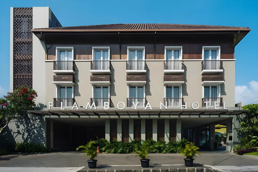 Flamboyan Hotel - Image 1