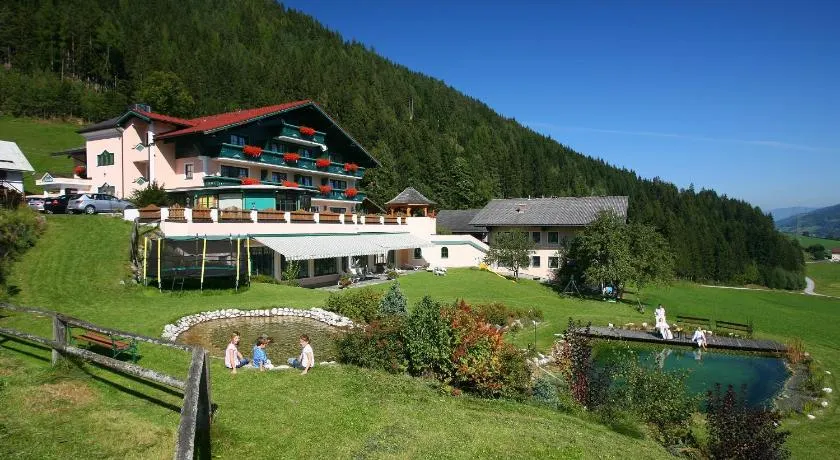 Alpenhotel Neuwirt - Image 1