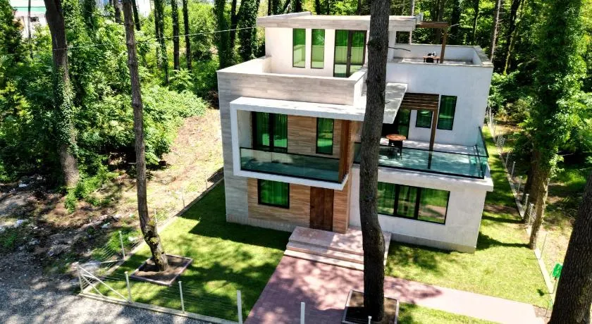 Pine Aparthotel - Image 1