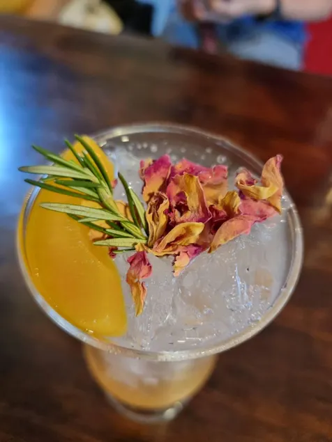 Loom Cafe Banrai - Image 1