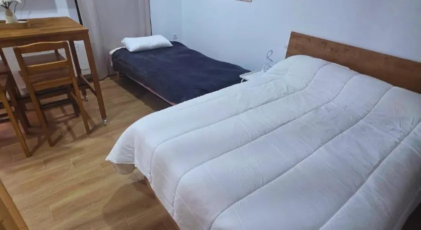 Las Huellas del Viajero - Image 1