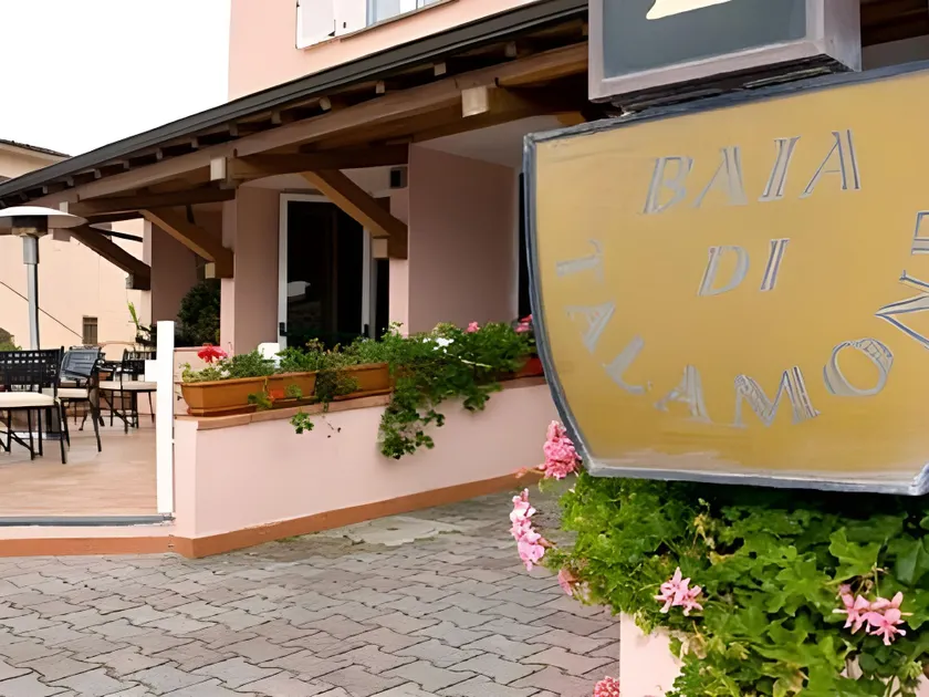Hotel Baia di Talamone - Image 1