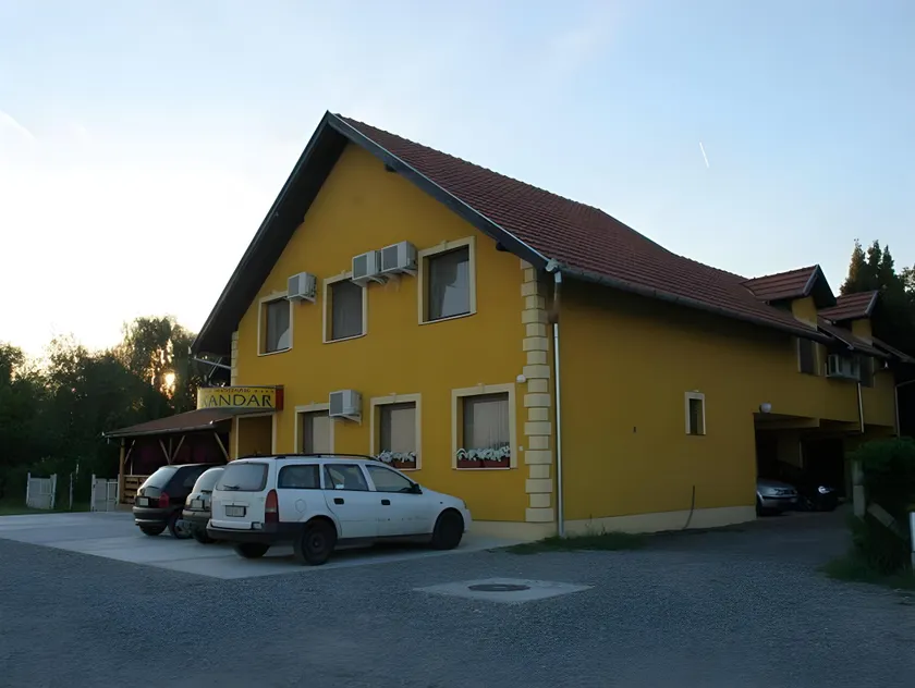 Guest House Vila Alexandar - Image 1