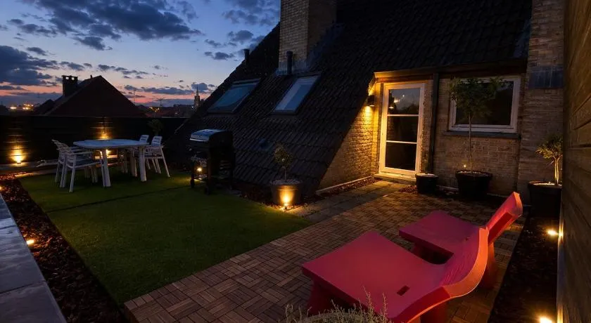 Luxury Rooftop Penthouse near Tomorrowland - Image 1