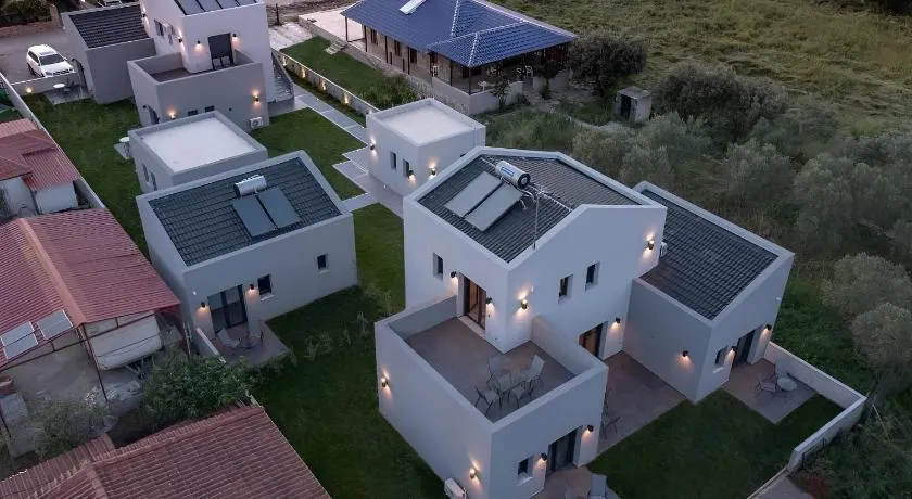 Modern Stay Luxury Suites - Kallikrateia Halkidiki - Image 1