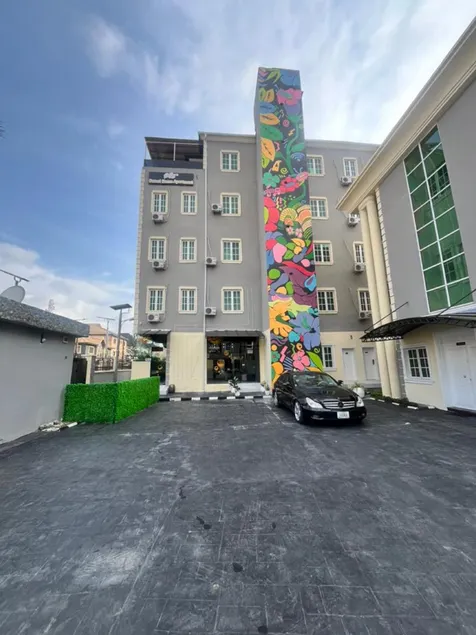 Sweet Home Hotel and Apartments - Image 1