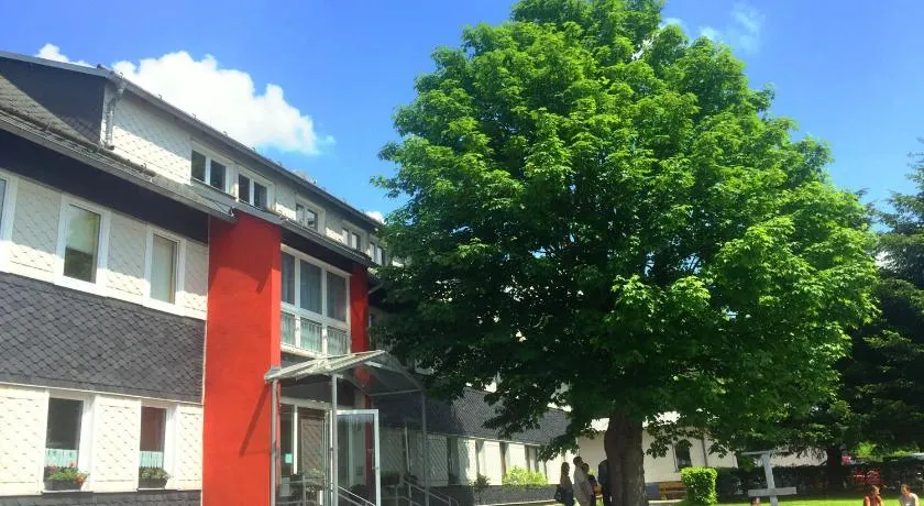 Haus Rosenbaum am Rennsteig Gruppenhaus - Pension - Ferienhaus bis 50 Personen - Image 1