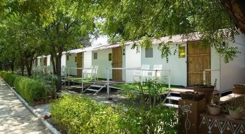 Dhinga Masti Resort by Wanderama - Image 1