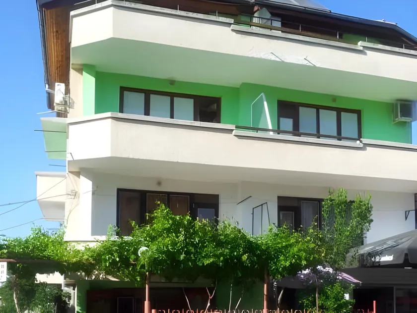 Guest House Nikolovi - Image 1