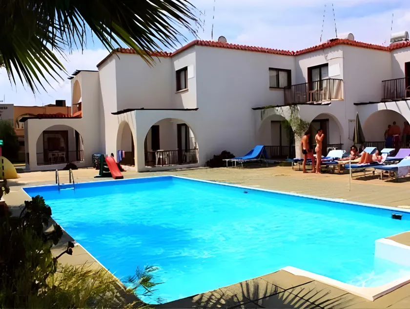 Florence Hotel Apartments - Image 1