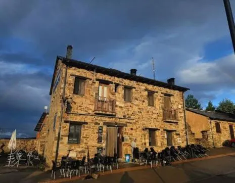Albergue Monte irago - Image 1