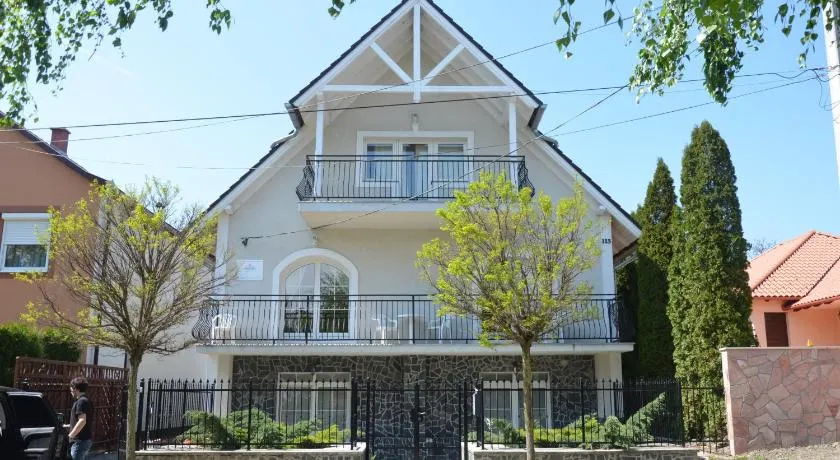 Villa Ladver - Image 1