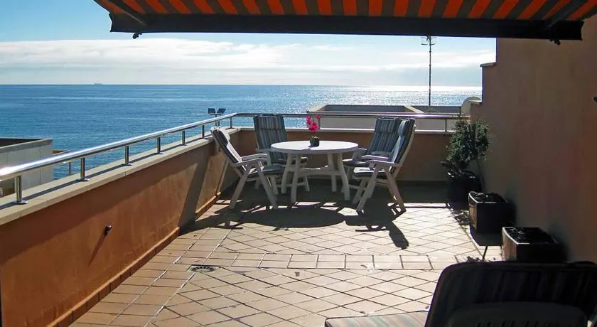 SOTA 3 by RENTMEDANO Beach front, spectacular ocean views, parking, WiFi - Image 1