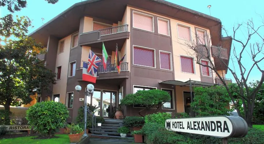 Hotel Alexandra - Image 1