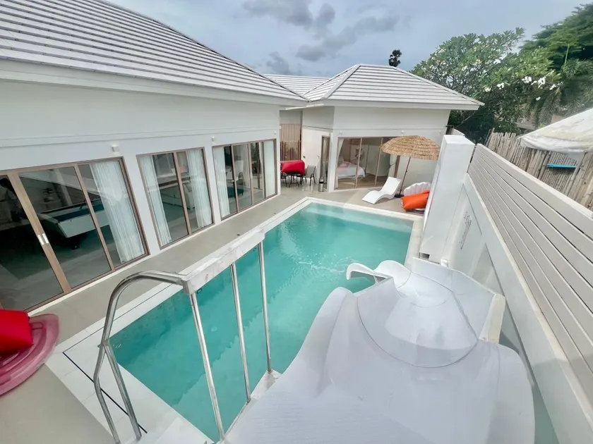 The Botany Pool Villa - Image 1