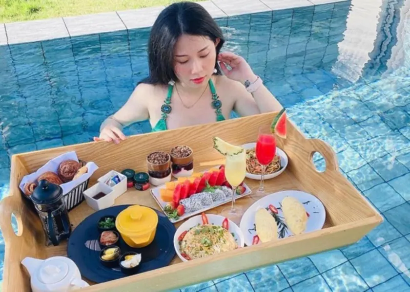 Phụng Thuỷ Hotel & Spa - Image 1