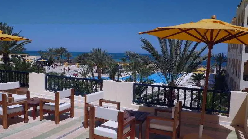 Hotel Diana Beach - Image 1