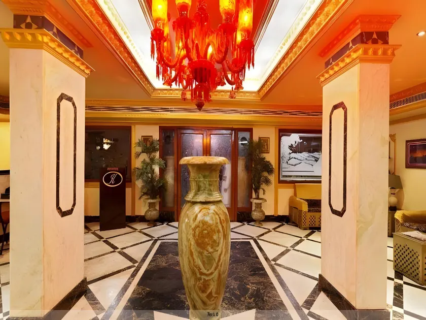 Hotel IK London Residency - Image 1