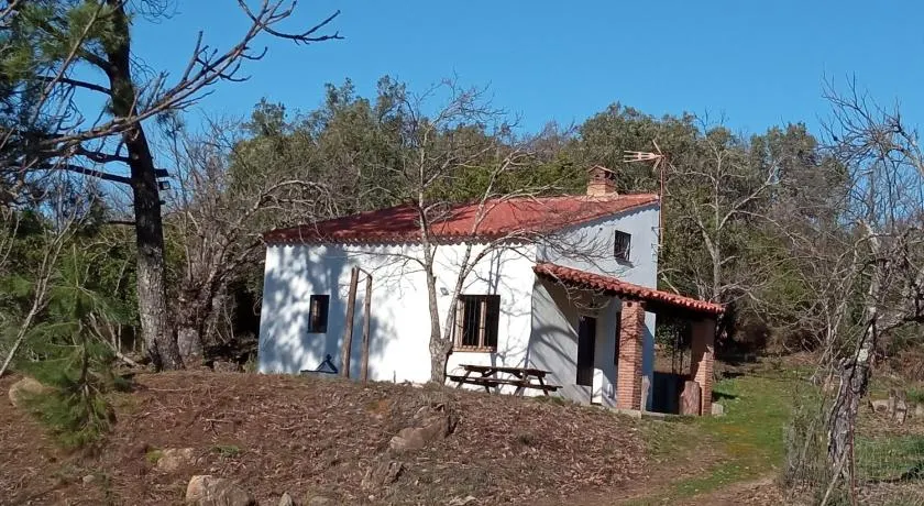 Viviendas Rurales del Robledo - Image 1