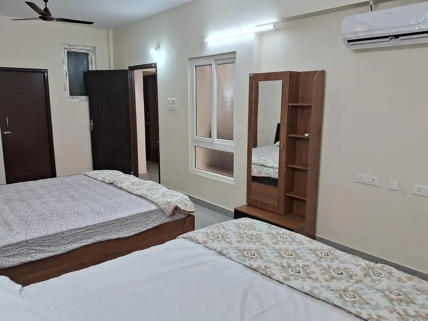 PENTHOUSE APARTMENT - Image 1
