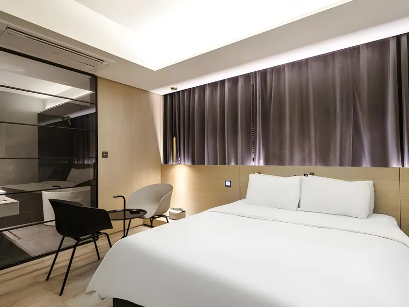 H Hotel Wangsimni - Image 1