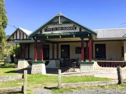 Pub in the Paddock - Image 1