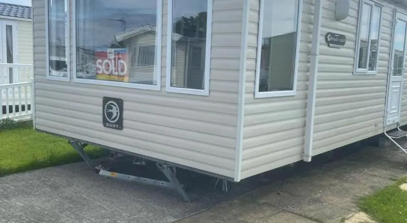 Marine Holiday Park - Image 1