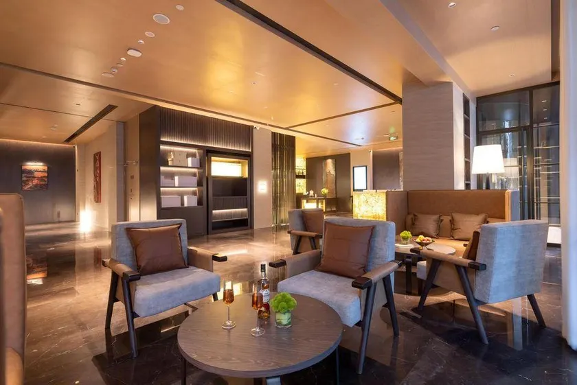 Lestie Hotel Nanning Jinhu Plaza By Mehood - Image 1