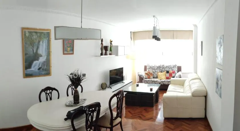Cruxa Apartments garaje incluido - Image 1