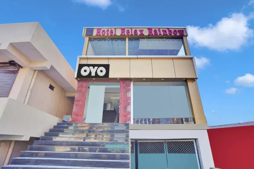OYO 809508 Hotel Relax Rainbow - Image 1