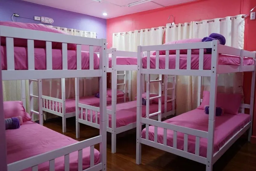 Peach Haven - Image 1