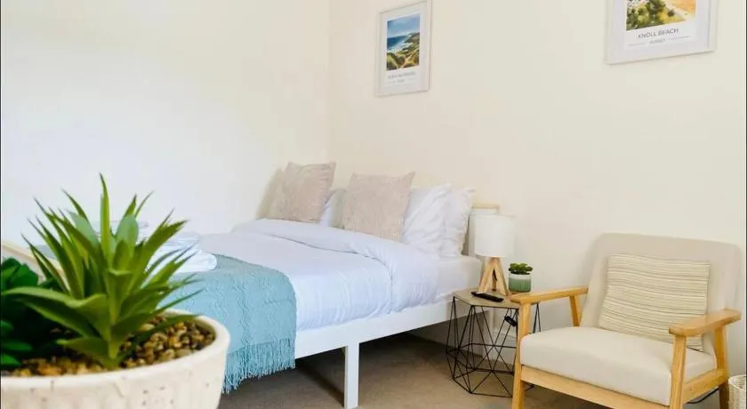 Atlantic attic - Image 1