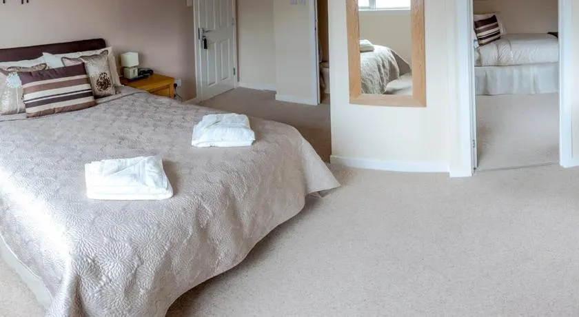 Ardlair Guest House - Image 1