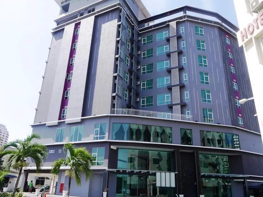 MidCity Hotel Melaka - Image 1