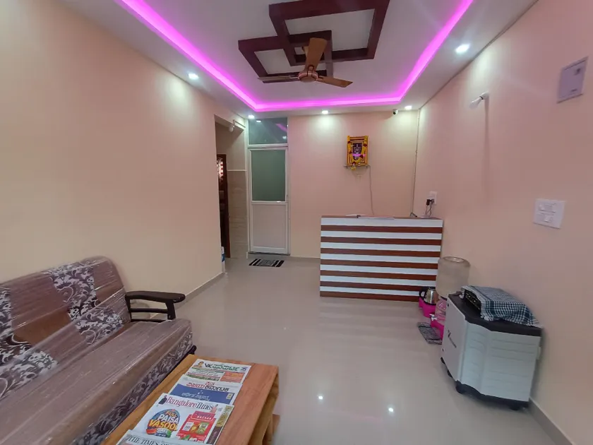Hotel Mayura Residency - Image 1