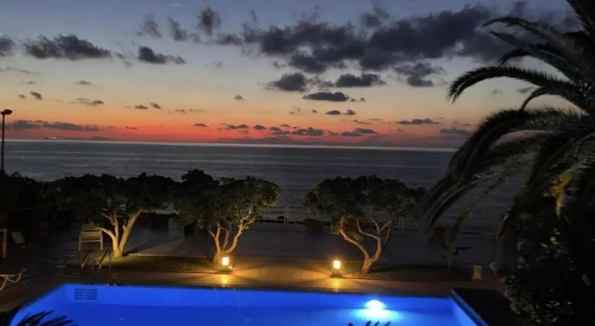 Sunset Villa Favazzina- Piscina e vista sul Mare - Image 1