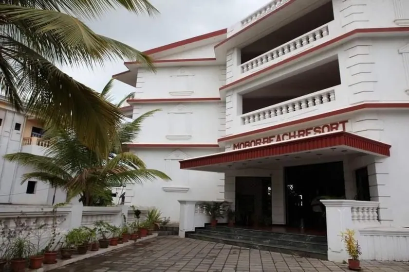 Mobor Beach Resort - Image 1