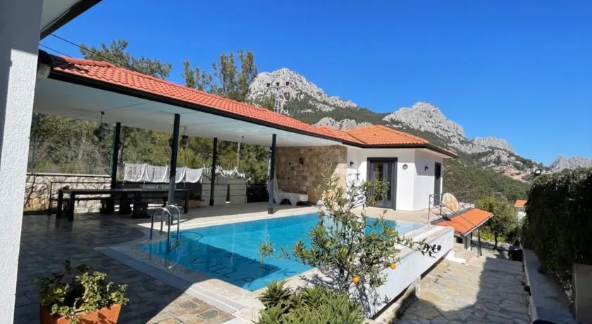 Villa Esiyok in Antalya - Image 1
