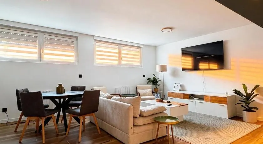2 Luxury & Ultra-Comfort Bedrooms, Private Parking, #1 - Image 1